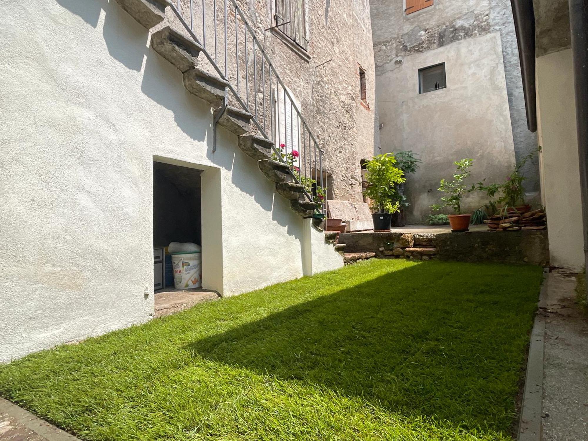 Appartamento Casa Francesca Castelletto Di Brenzone Esterno foto